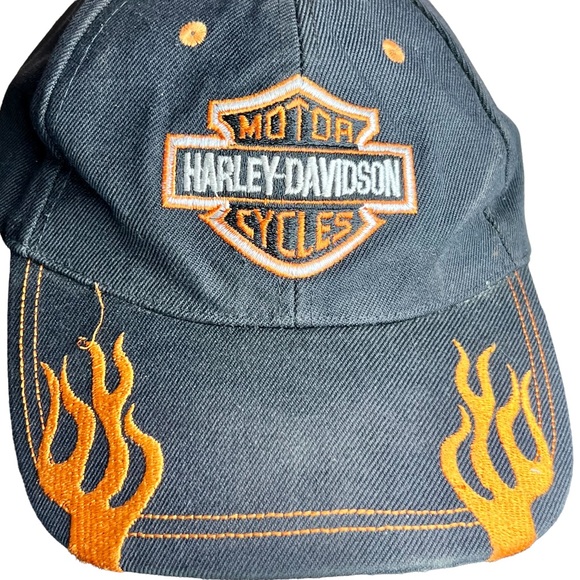Vintage Harley Davidson Motorcycles Embroidered Flames Logo Strapback Hat Cap - Picture 2 of 11